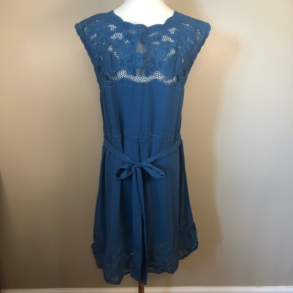 Akualani Lined Blue Dress with Lace Accent & Tieback Size L - Picture 2 of 11